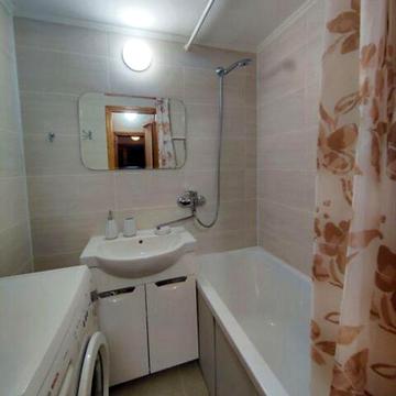 Продам квартиру з  ремонтом