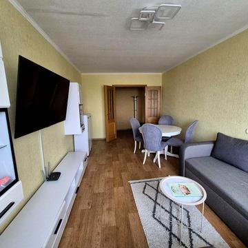 Продається 3 кімнатна квартира по вул. Нарбутівська