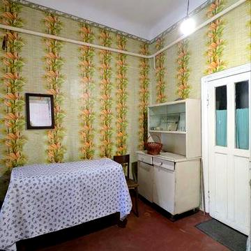 Продам 3 кімнатну квартиру в центрі