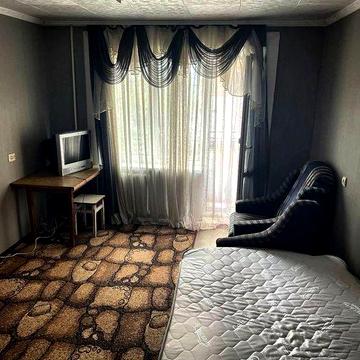 Сдаётся однокомнатная квартира в г. Днепр. Жм. Солнечный.