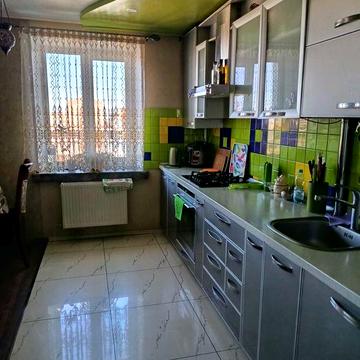 Здам 3 кВ в новобудові Нові будинки, Палац спорту