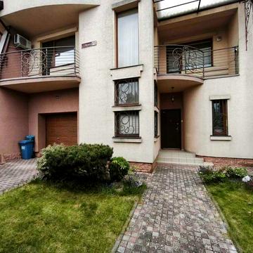 Здається в оренду котедж по вул. Івана Франка 1 Б Код: 46781