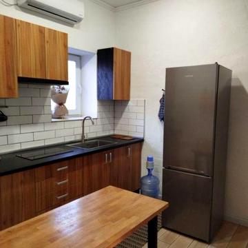 Сдам 1к комн комнатную кв-ру 9000  Правый берег