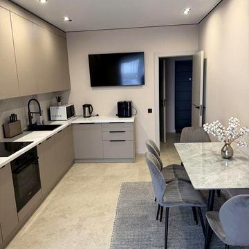 Квартира з виглядом на озеро