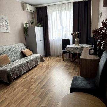 Довгострокова оренда .  ЖК "Вернісаж". Вулиця Костанді.