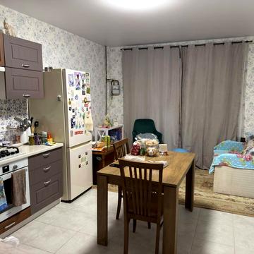 3 кімнатна квартира в новому зданому будинку