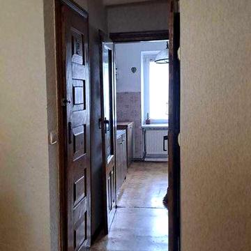 Продаж 2-кімнатної квартири в самому центрі Сокаля (вул. Міцкевича)