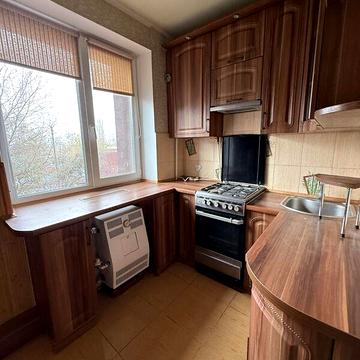Продаж 3к Квартира Ветеранів вулиця