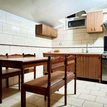 ЦЕНТР! Оренда 2х кімнатної, ПЛОЩА ТУРЕЦЬКА, МЕБЛІ та ТЕХНІКА, ОКРЕМИЙ вхід, вільна!