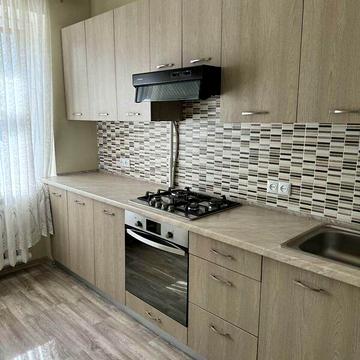 Продаж 1к Квартира Семафорна вулиця