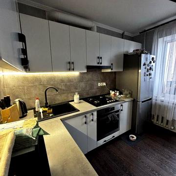 Продам 2х кімнатну квартиру