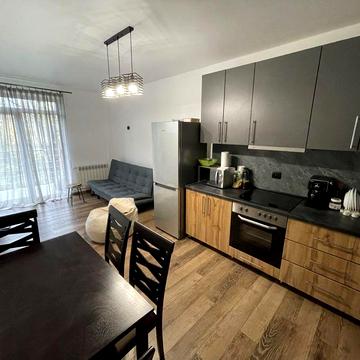 Здається в оренду кв-ра по вул Єньківській  неподалік  від Епіцентру