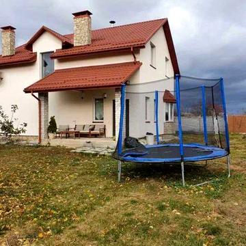 Сдам дом с.Гуровщина«Добропарк».Беседка,мангал,камин,гараж