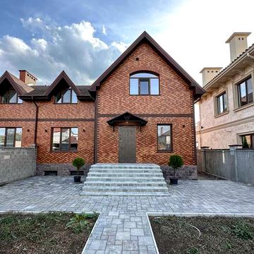 Продається чудовий будинок-дуплекс в Совіньйоні.