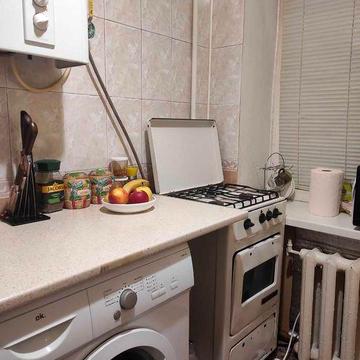 Здам 1 к-ну квартиру. Центр.