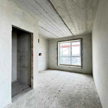 Подається простора 2 кім квартира поряд ПАРК то ОЗЕРОМ