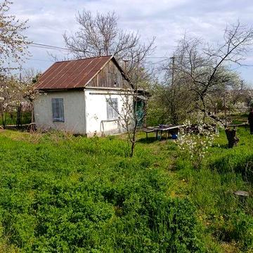 Продається дача, земельна ділянка під забудову