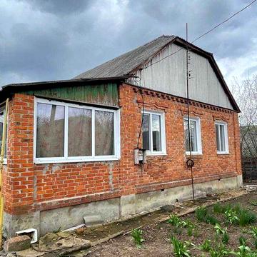 Добротний цегляний будинок  В 20 хвилинах від Харкова. Селище Буди.