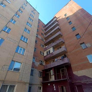 Продається 2-ох кімнатна секція Мікрорайон