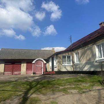 Продається будинок у с. Ощів (Луцький район, Волинська область).