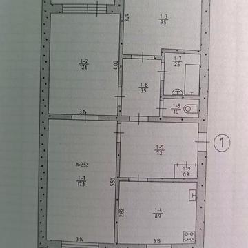 Продаю на 1м участке 3х ком. кв.