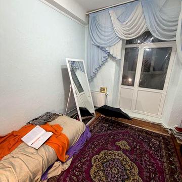 Продам 2-кімн сталінку недалеко від Центру