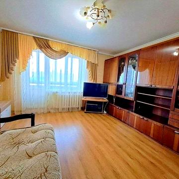 Продаж 3-кімнатної квартири на Київському майдані.