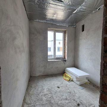 Готовий до ремонту таунхаус!