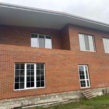 Продаж будинку 340 кв.м в Глобине центр