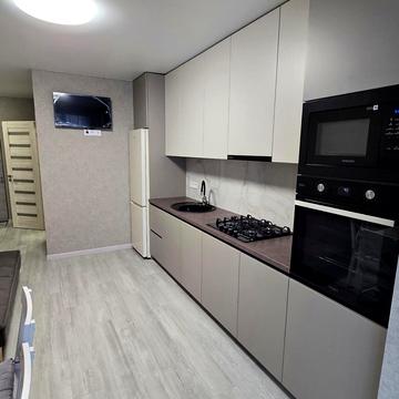 Сімейна вул., 6