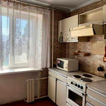 СРОЧНО ПАРК ГОРЬКОГО \ ВАРНЕНСКАЯ 2 комн Средний этаж Кирпичный дом госпрограммы
