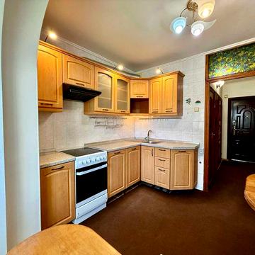 Оренда 2к. квартира  м. Житомирська | 60 м² | 3 балкони |