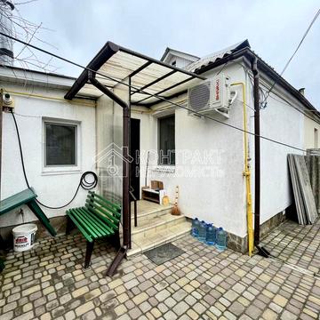 Продам частина будинку метро Олексіївська Армійська