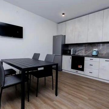 Здам квартиру в оренду на місяць два від власника.Маклерам не дзвонити