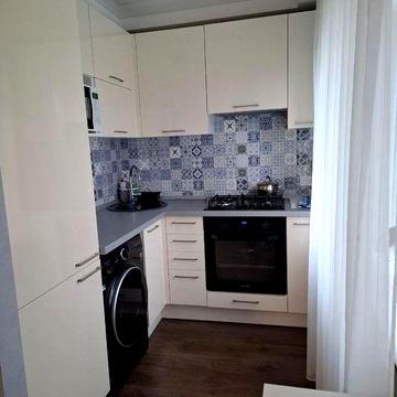 Сдам студию на Лахтинской