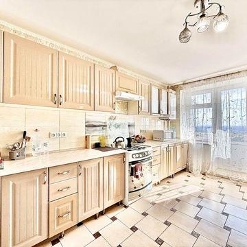 Сучасна  квартира у новобудові на Корольова