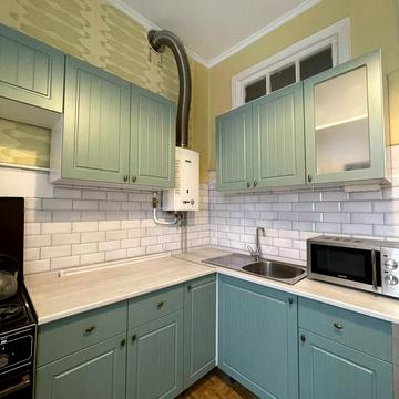 Євгена Коновальця вул. (Щорса), 27