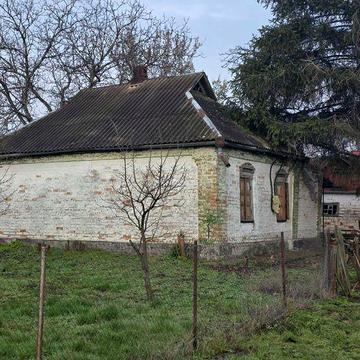 Продаж/ обмін будинку та 25 сот приватизована ділянка