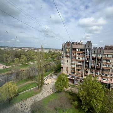 Продаж затишної 4-х кім. квартири в центрі міста по Олександра Поля