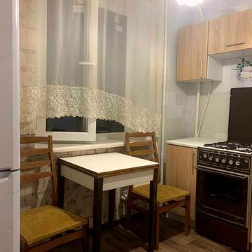 Продам 1-комнктную квартиру в Лесках.