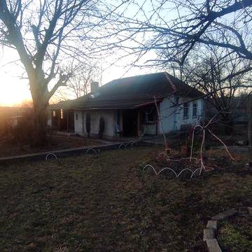 Дом с просторным двором