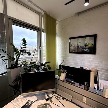 Олександра Мишуги вул., 10