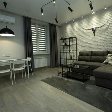 Соборна вул. (Радянська), 12