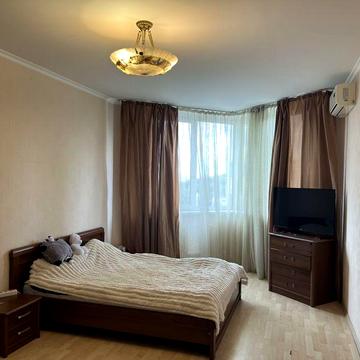 Без комісії продам 2к квартиру , ст.м Голосіївська 10 хвилин.