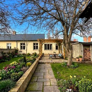 Продається частина будинку в тихому центрі  вул.Одеська