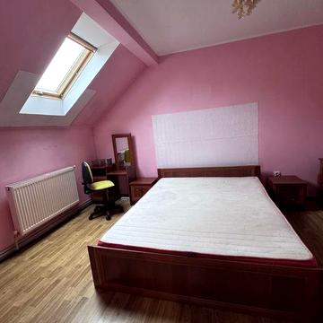 Здається 2 к по вул Незалежності