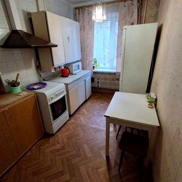 Сдам 3 ком квартиру.  Центр, на Колодезной, р-н Парка Петровского.