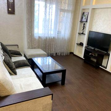 Печерськ 2к 85м в ЖК Престиж Холл Барбюса 37/1