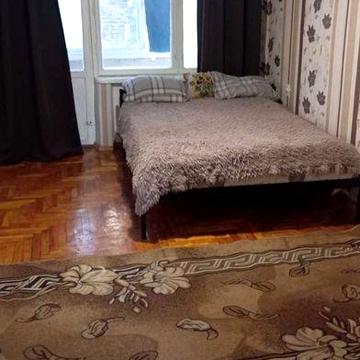 Военным! Сдается 2-х комн. квартира по ул. Энтузиастов, Бабурка