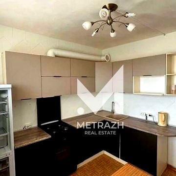 Продається 1-кімнатна квартира с. Жуковського (89375)